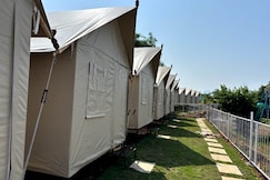 Luxe Cottages Pawna by Night Camping, Lonavala
