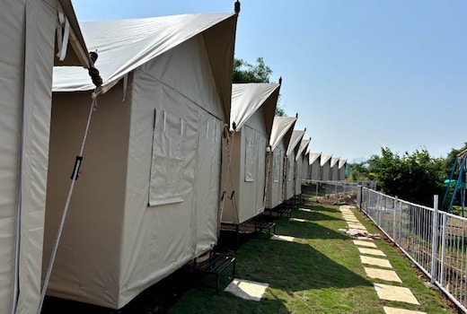 Luxe Cottages Pawna by Night Camping