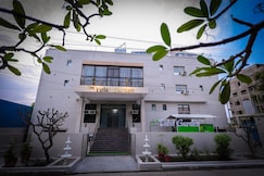 Hotel Tulsi Garden - Near Prem Mandir Vrindavan, Vrindavan