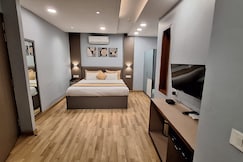 Western Blu Paschim Vihar, Delhi