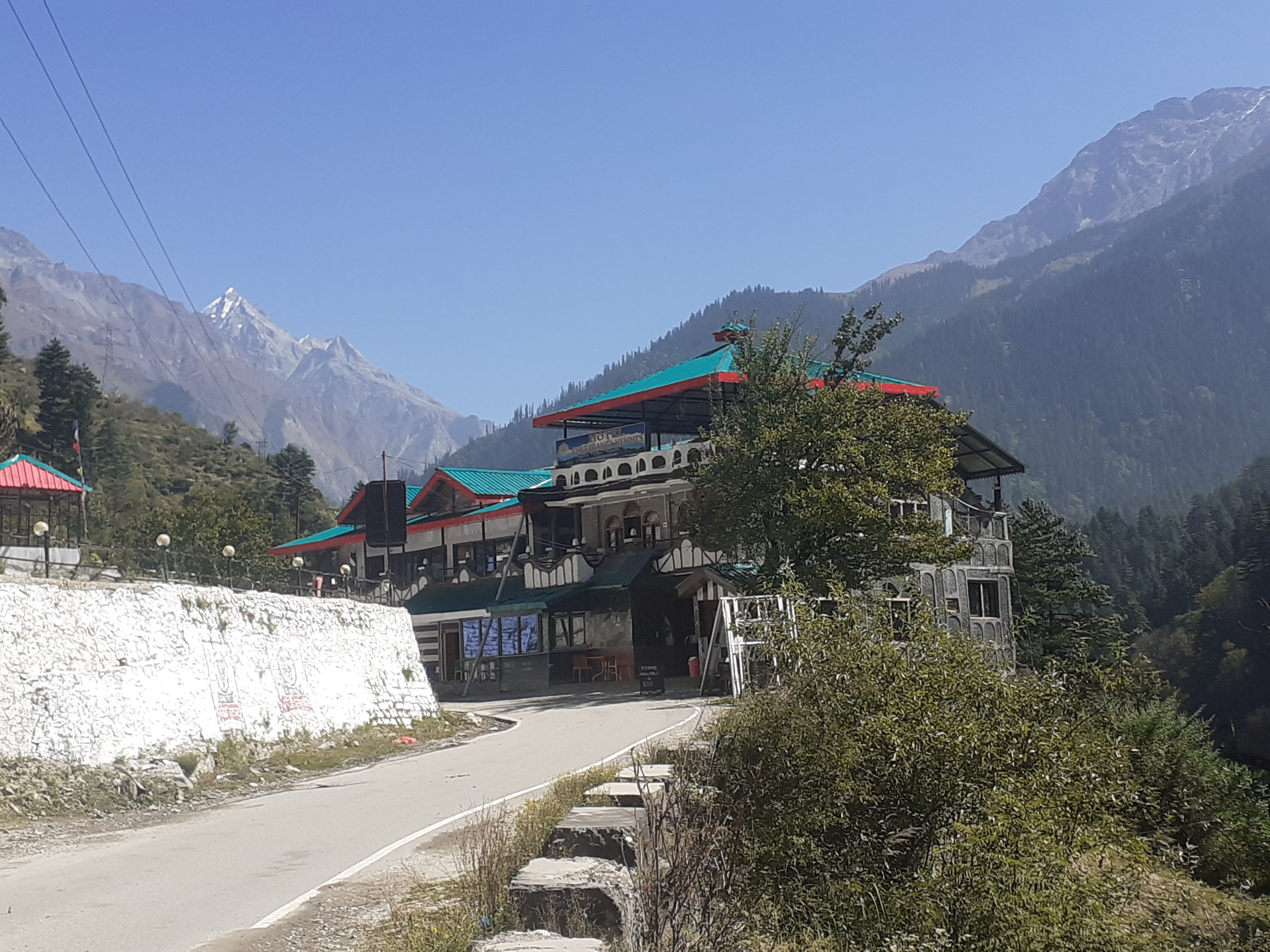 Hotel kheerganga heights - Tap to explore photos