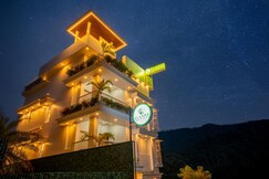 Elanha Resort, Chalakudy