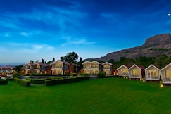 Saj By The Lake, Junnar