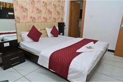 FabHotel RK, Dewas