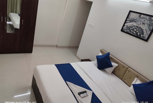 Uneek Homes Trinity Apartment