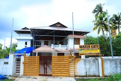 Water Gate Tourist Home, Kollam