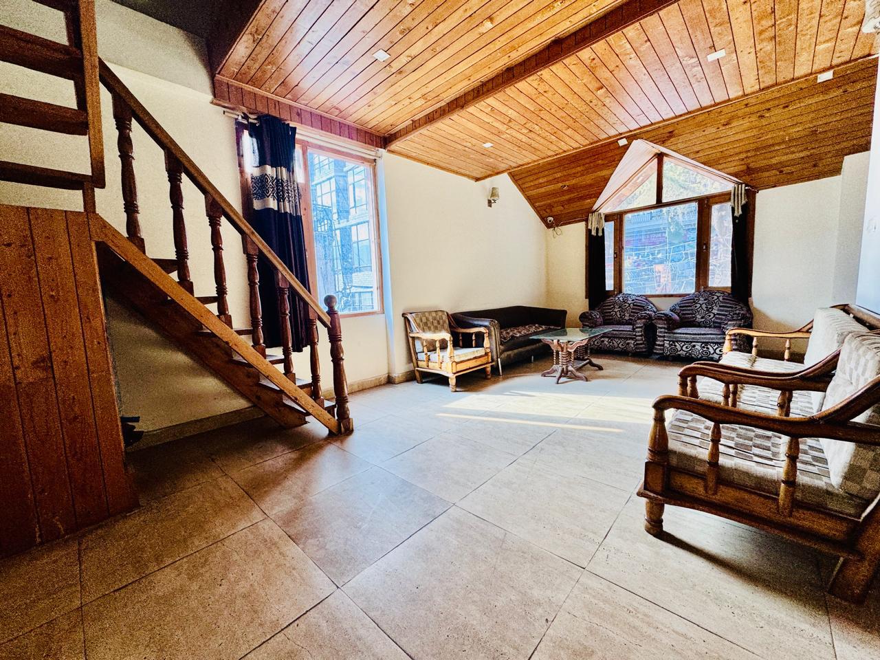 Royal View Cottage Manali - Tap to explore photos