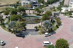 Radhe Radhe avas, Vrindavan