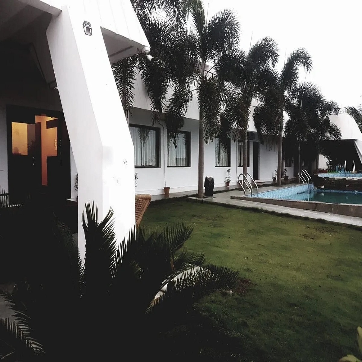 Beaches and Hills Resort - Tap to explore photos