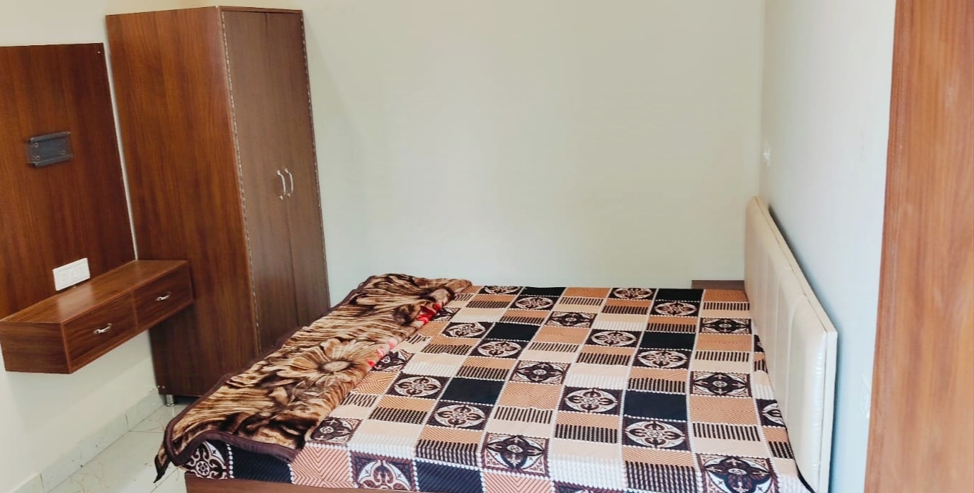 The 5 INN Homestay - Tap to explore photos