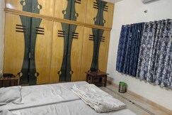 Spot on Retro Lodge, Bangalore