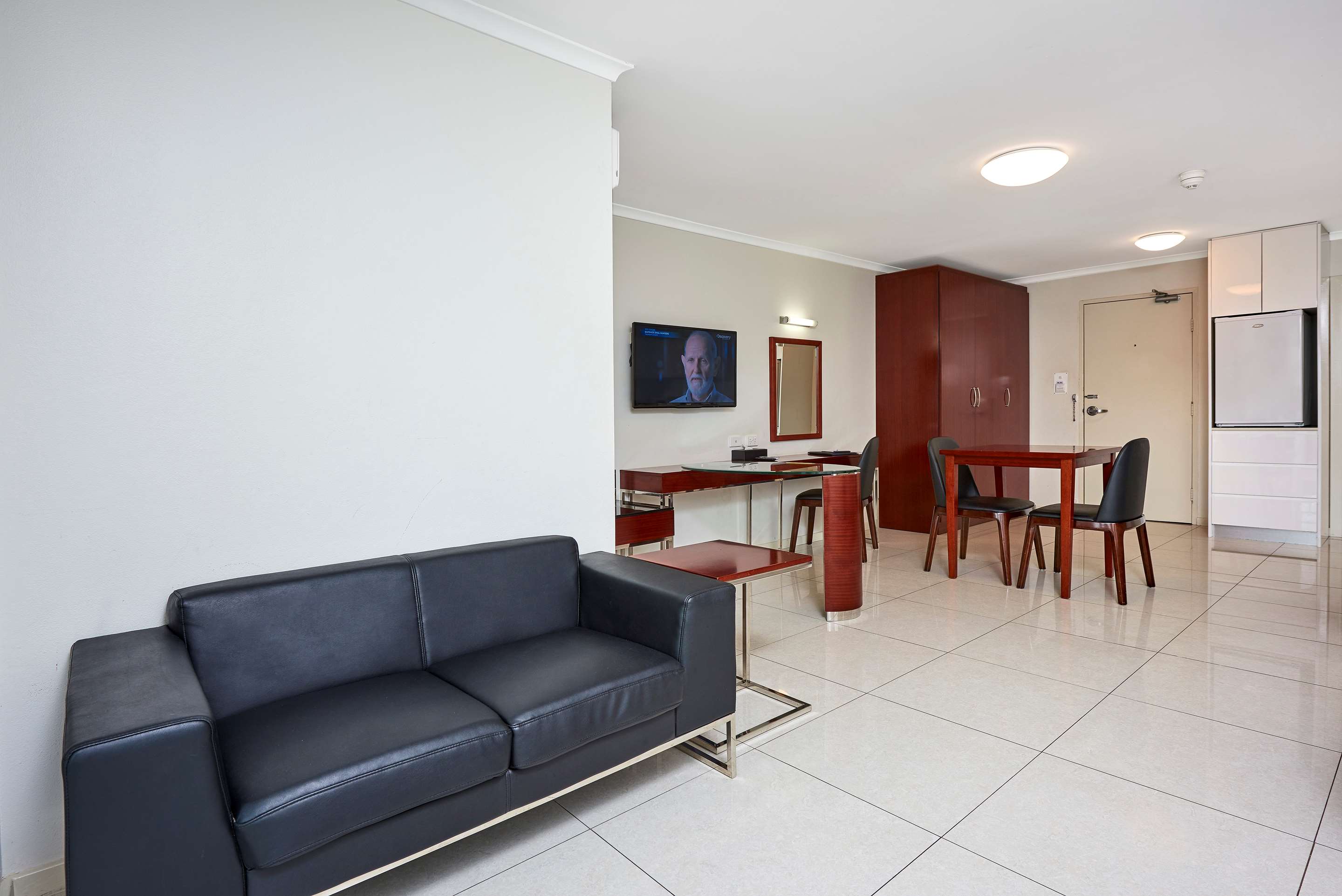 Best Western Casula Motor Inn - Tap to explore photos