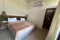 House of Views, Bir Billing