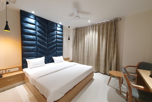 Hotel Scarlet