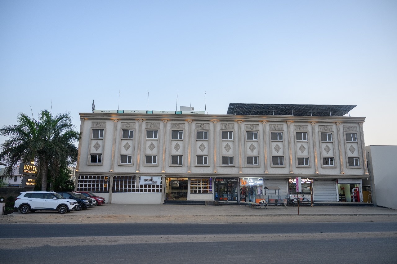 StayGuru Hotel Kutch Elegance - Tap to explore photos