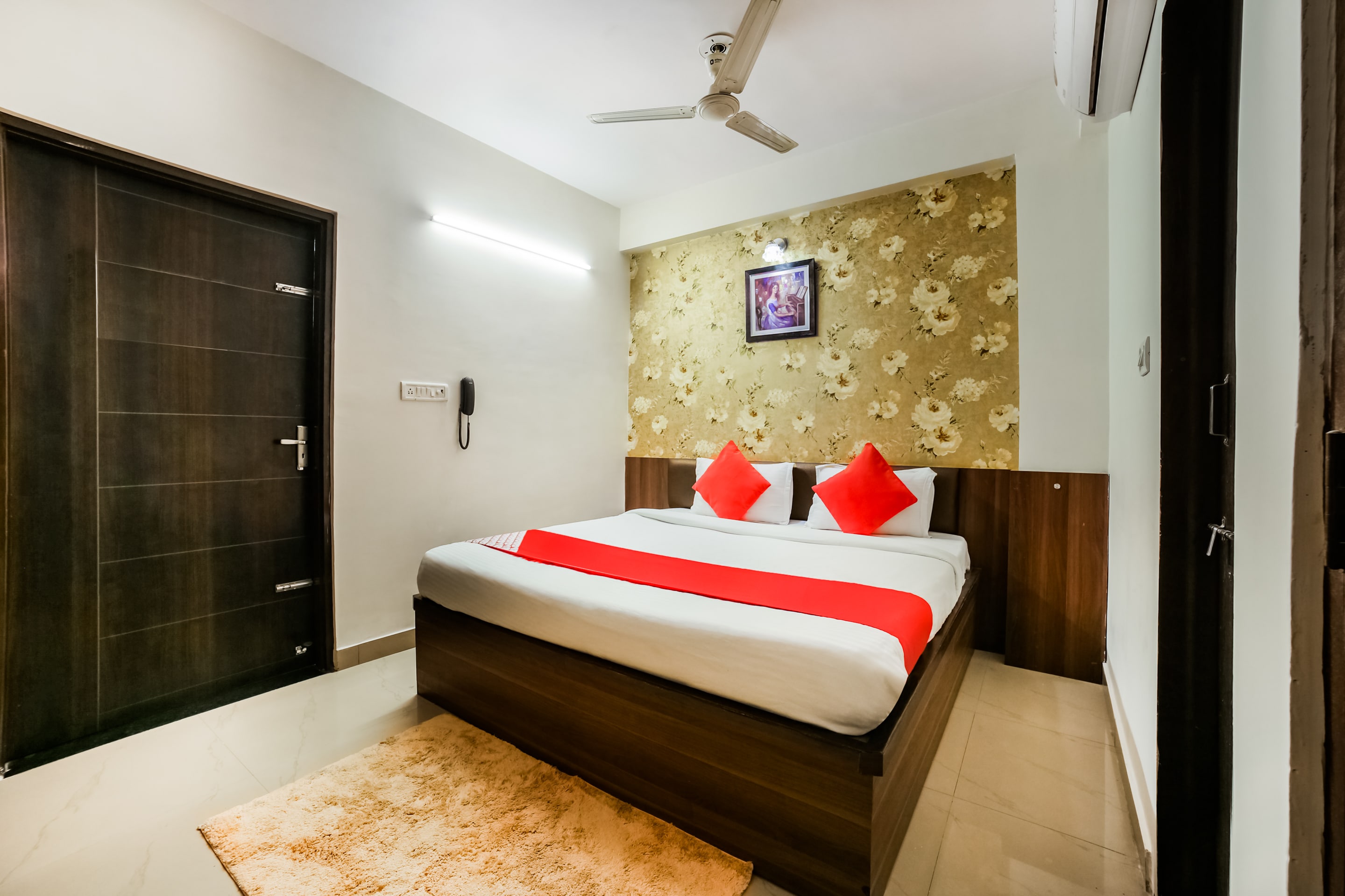 Hotel O AARAV HOTEL - Tap to explore photos