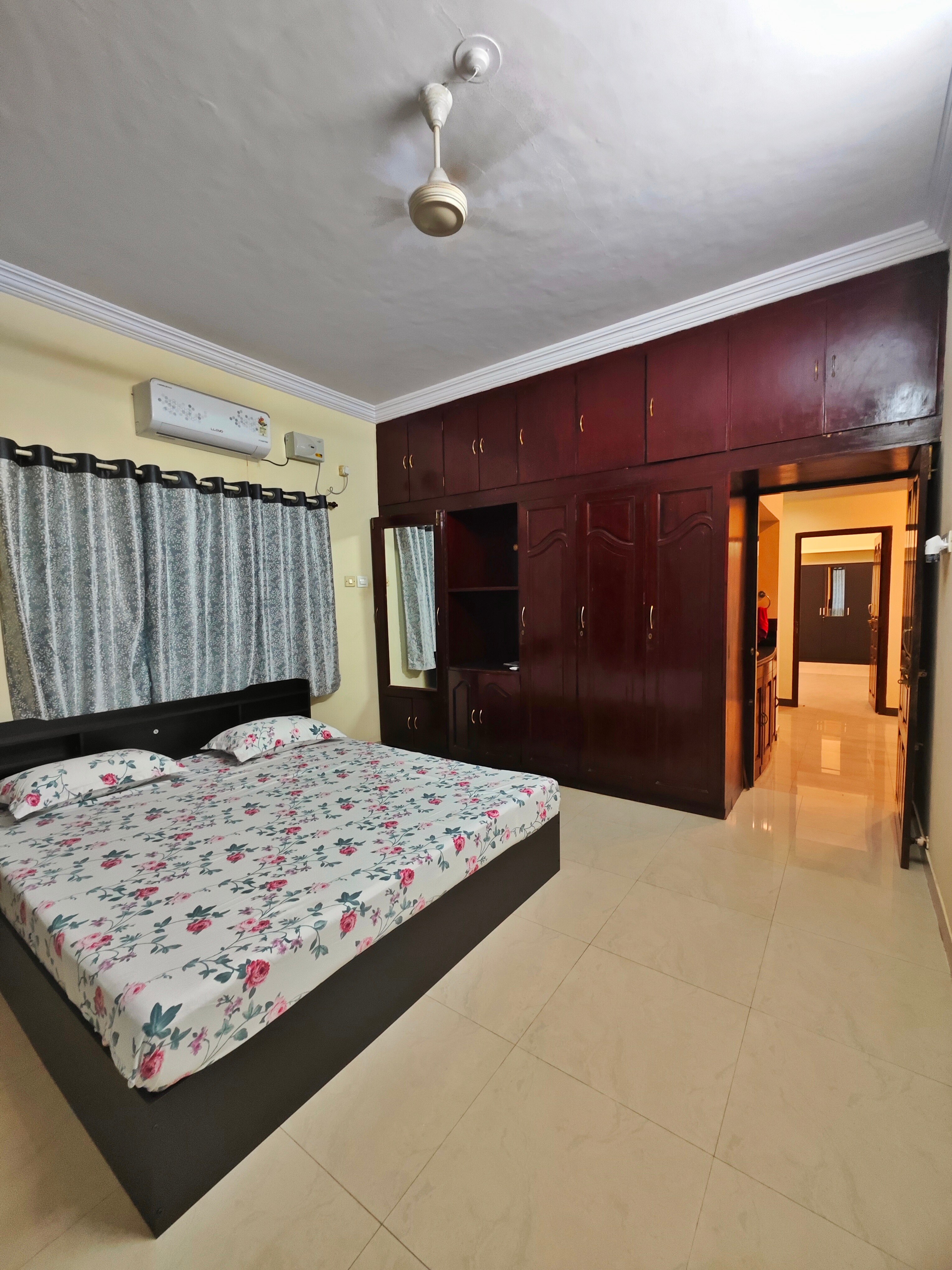Sirimudi Villa - Tap to explore photos