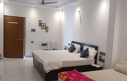 Deluxe Triple bedroom