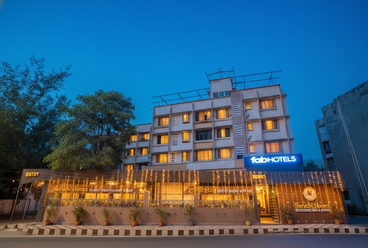 FabHotel Suruchi Homes