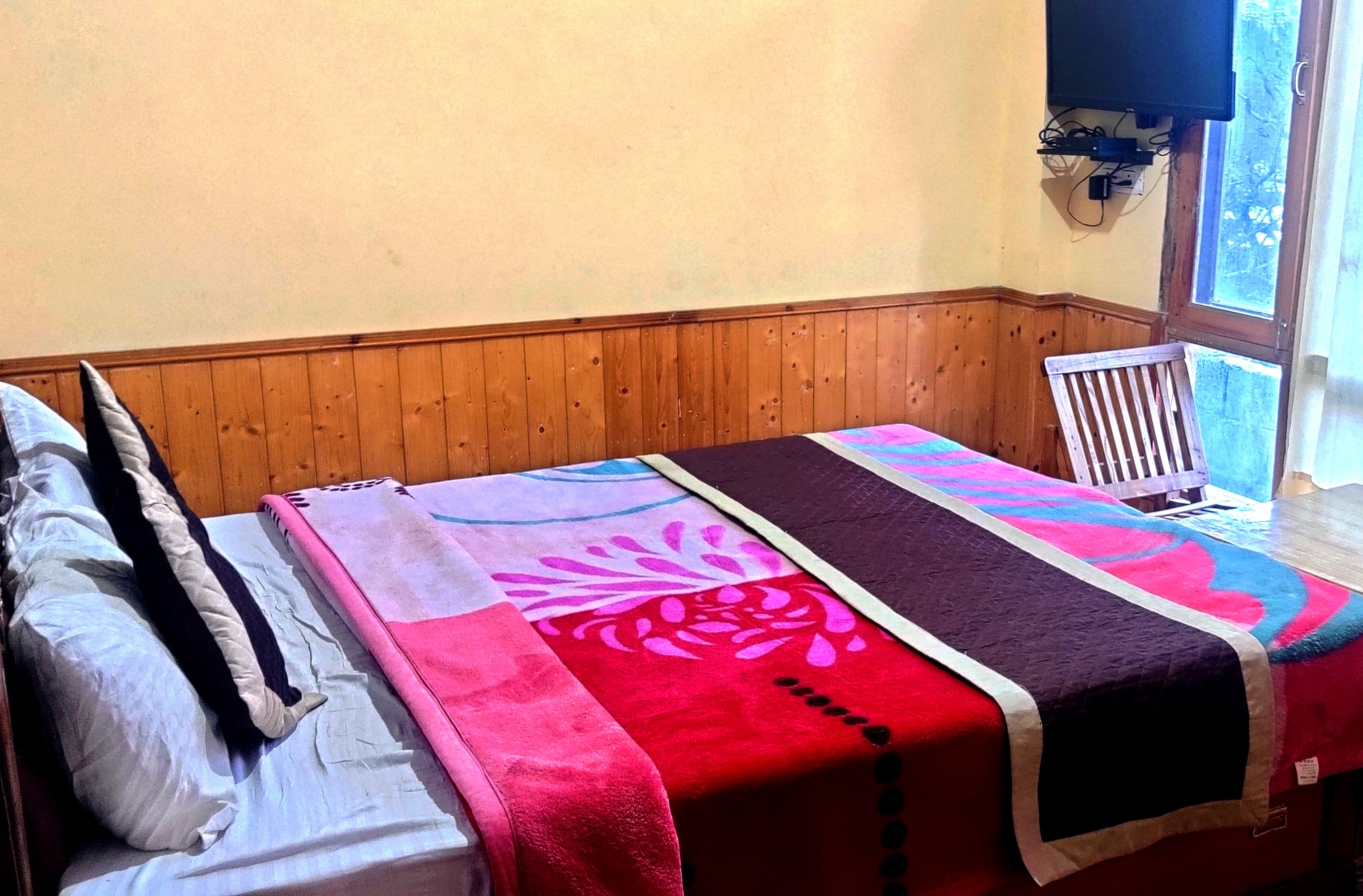 Pranjal Inn (By G.J.3.INN) - Tap to explore photos