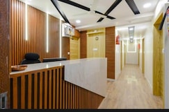 Hotel Safari Inn, Gandhinagar