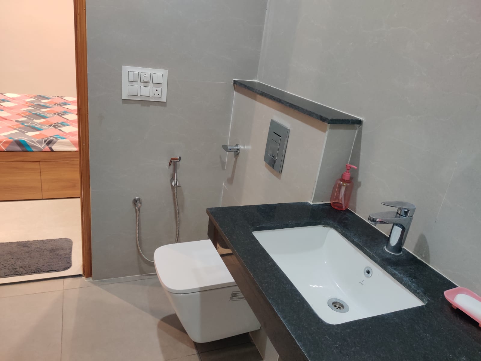 Makkar Homestay - Tap to explore photos