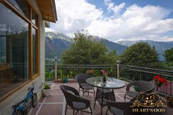 In Manali 3 Rooms With Kitchen, Manali