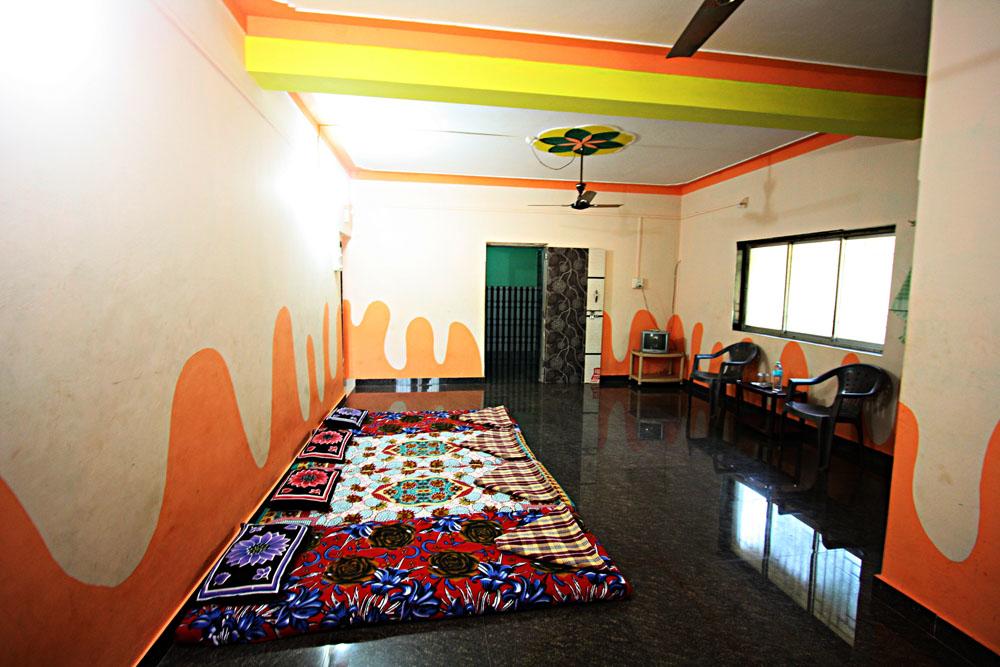 Non Ac Hall Room 1