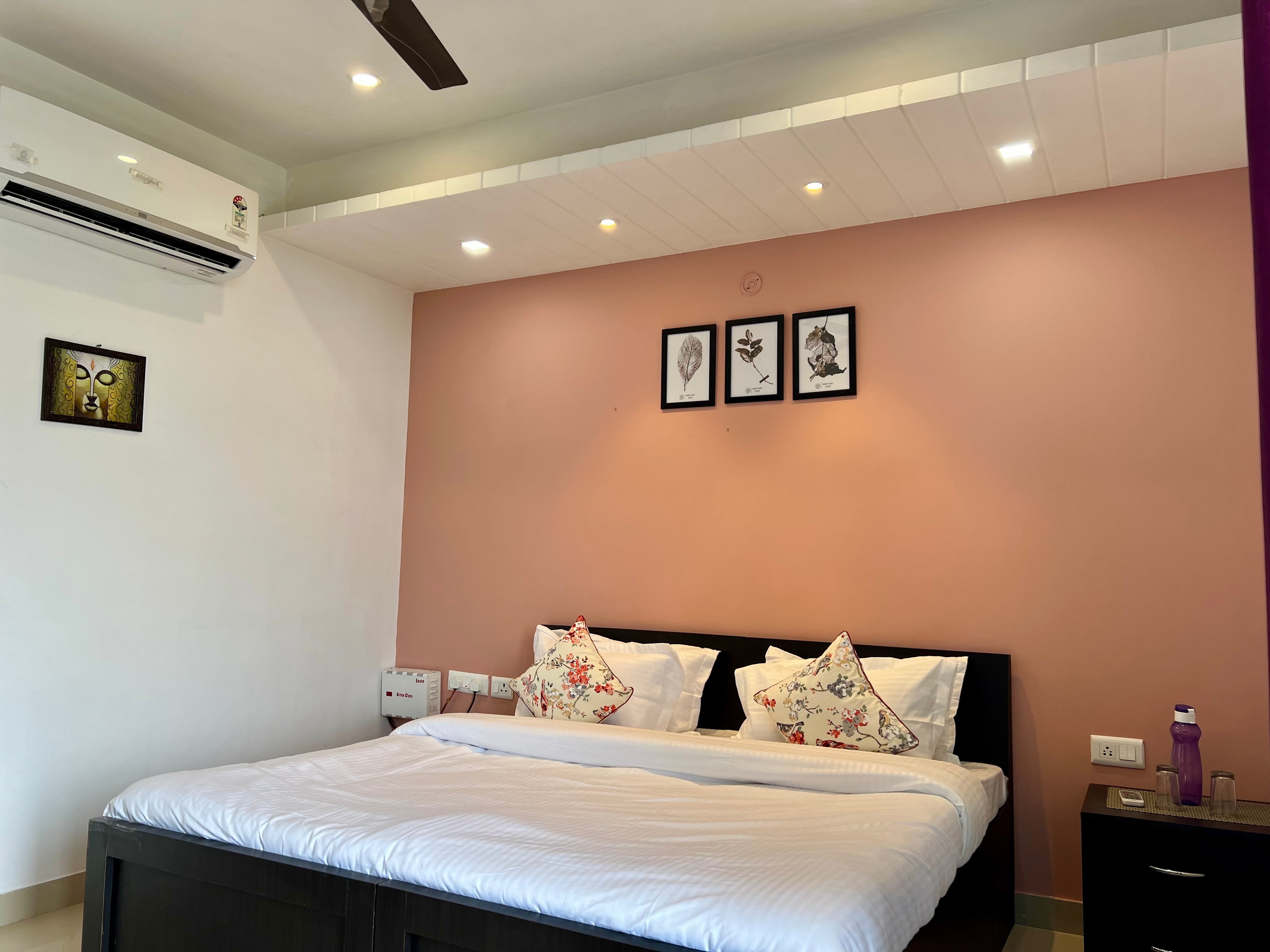 Tulip 3BHK by Wabi Sabi Stays With Private Balcony - Tap to explore photos