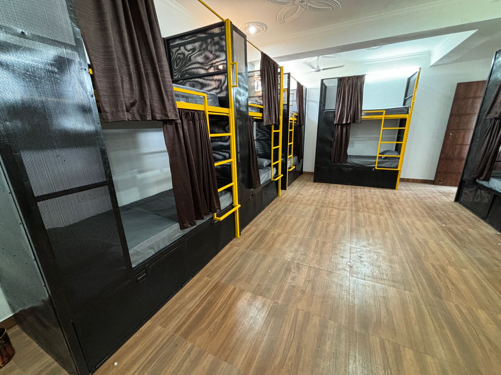 Dorm hub - Tap to explore photos