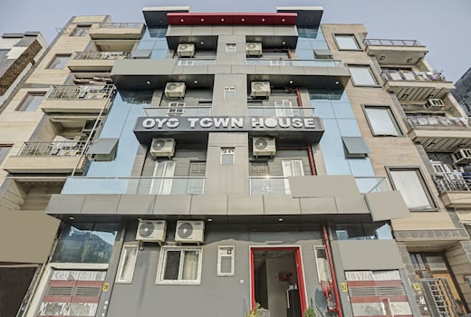 Super Townhouse Mannat Rohini 16