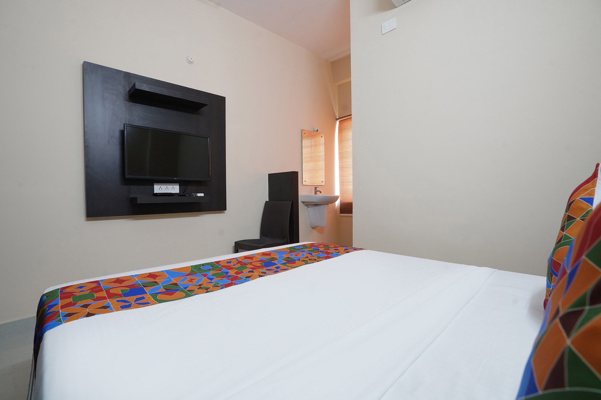 FabHotel Serenity - Nr AIG Hospital, Gachibowli - Tap to explore photos