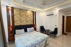 Star lx stay, Lucknow