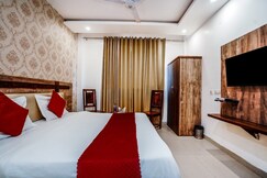 Hotel Almond, Zirakpur