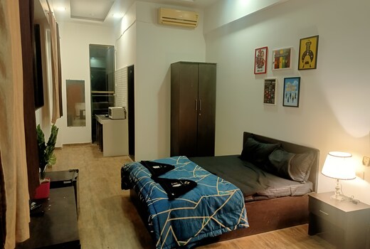 Ivy Pali Studios with Common Pool, Near Imagicaa