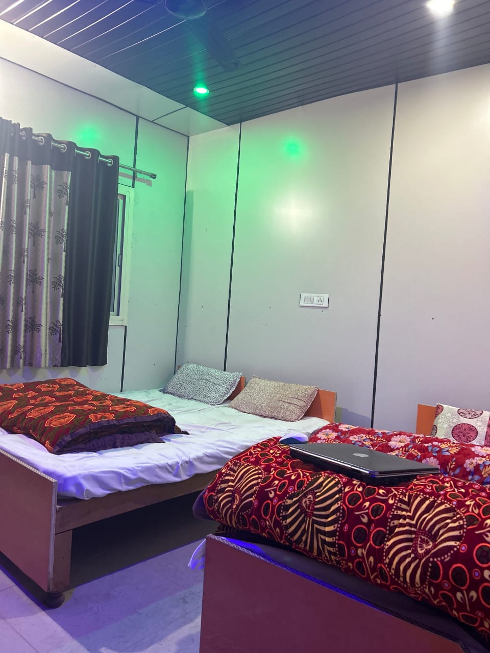 Kukshal hotel Brahma Kamal - Tap to explore photos