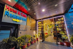 Hotel Paradise inn, Udaipur