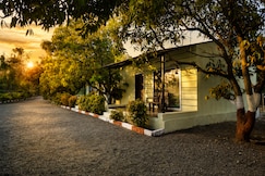 BRIGHT VIEW COTTAGES, Visavadar