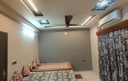 Shared Room call 8529160552 direct booking
