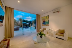 Kutus Kutus Canggu Villa, بالي