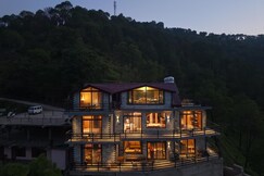 ELIVAAS Kosh Oakmere 5 BHK Villa with Pool Table & Terrace, Kasauli