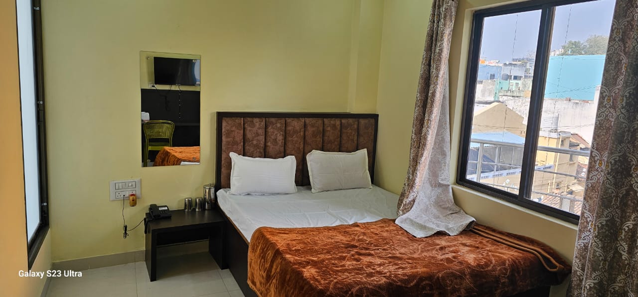 Hotel Shubh - Tap to explore photos