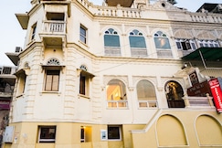 Palace On Ganges, Varanasi