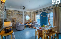 Living room & Dining Area