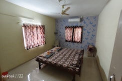 Vatsalya Guest House, Ganpatipule