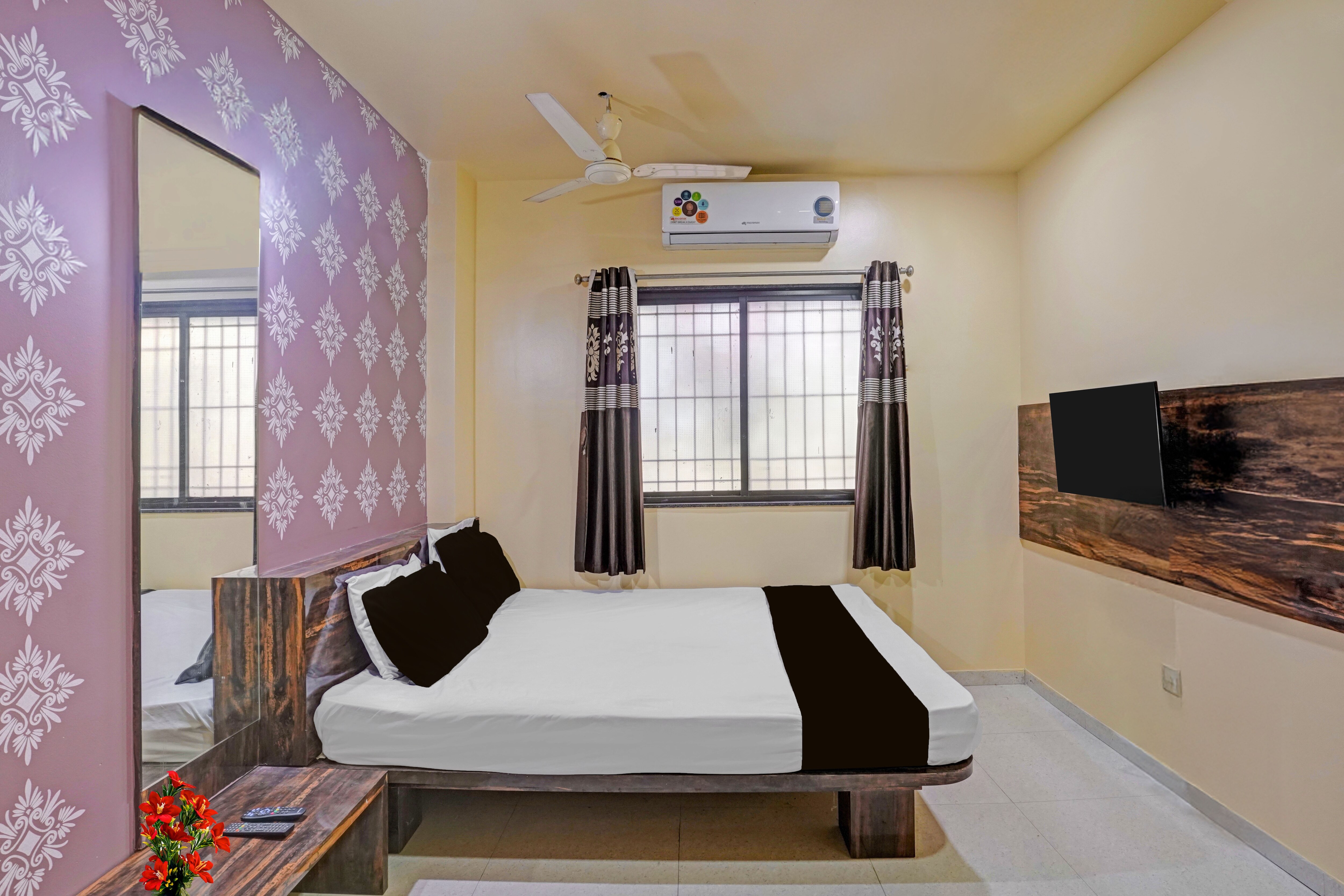 Super Collection O Tuljapur - Solapur Highway Formerly Royal Rooms 2