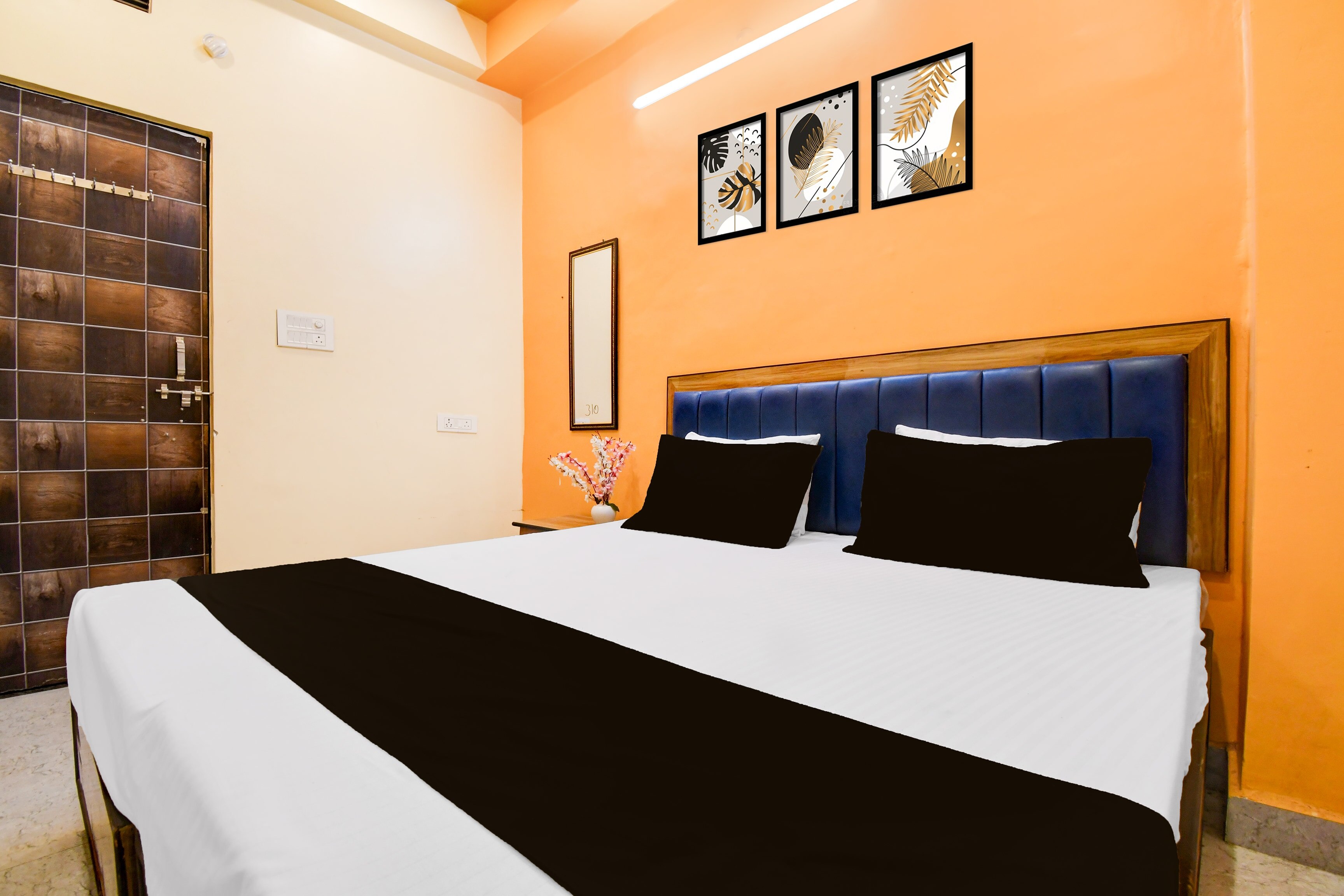 Hotel O Sri Rudra Home Stay - Tap to explore photos