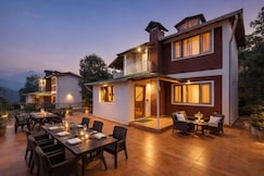 Pet-Friendly 2BHK w mountain view | Dream Cottage (1) by RoamHome, Mukteshwar