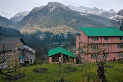 Iris Cottage & Cafe Manali, Manali
