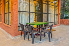 4 Room Lakeview Unit Bhimtal Near Kainchi Dham, Bhimtal